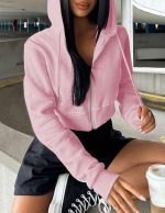 ⁦هودي قصير بسوستة أمامية 4023 بتصميم كاجوال أنيق يبرز أنوثتك ويمنحك إطلالة مميزة في كل خروجة من كيان للتجارة والتوزيع⁩ - الصورة ⁦4⁩