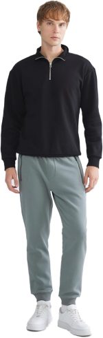 LC واكيكي بنطلون رياضي للرجال بقصة عادية