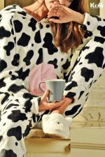 ⁦سالوبيت شتوي قطيفة بغطاء للراس وسوستة امامية بتصميم بقرة, متعدد, One Size⁩ - الصورة ⁦3⁩