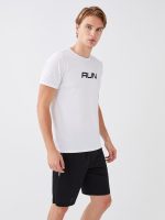 ⁦LC واكيكي شورت رياضي بقصة قياسية للرجال⁩ - الصورة ⁦5⁩