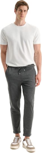 LC واكيكي بنطلون بقصة عادية باستك عند الخصر للرجال