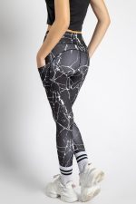 ⁦بنطلون رياضي منقوش من بوشاما⁩ - الصورة ⁦5⁩