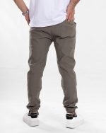 ⁦بنطلون رياضي ناعم من الليكرا والسباندكس بتصميم كلاسيكي سادة للرجال من العلامة التجارية وايت ايجل⁩ - الصورة ⁦3⁩