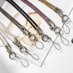 ⁦سلسلة قصيرة لامعة للموبايل من ايه او كيه سانوفا، حلقة مفاتيح طويلة، سلسلة موبايل للتعليق باللون الفضي⁩ - الصورة ⁦5⁩