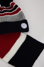 ⁦ديفاكتو طقم اوشحة وشالات ومناشف متعددة الالوان للاولاد، بوردو 5-9 سنوات⁩ - الصورة ⁦4⁩