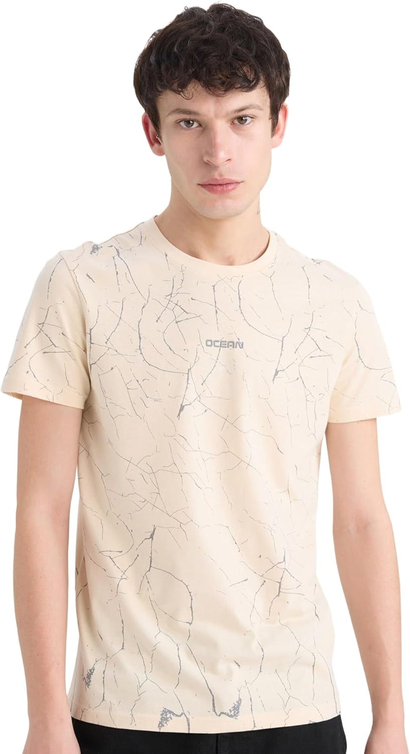 71G9FUKKAfL._AC_SL1500_.jpg ديفاكتو تي شيرت رجالي بقصة ضيقة ورقبة دائرية ضيقة واكمام قصيرة D9355AX