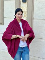 ⁦ميزا كاردجان نسائي شتوي، متعدد الألوان، خامة ناعمة مبطنة، تصميم واسع بجيوب جانبية، مناسب للخروج والمنزل - بونشو فرو⁩ - الصورة ⁦2⁩