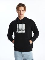 ⁦سويت شيرت بغطاء للرأس وأكمام طويلة مع طبعة للرجال من ال سي وايكيكي⁩ - الصورة ⁦3⁩