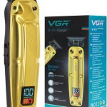 في جي ار ماكينة حلاقة شعر احترافية V-904 للرجال مع شفرة طلاء دي ال سي، شاشة LED رقمية، محرك عديم المسفرات، 4 امشاط قص، وقت تشغيل 250 دقيقة، بطارية ليثيوم 2000mAh (ذهبي) كفالة لمدة عام