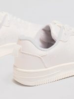 ⁦LC واكيكي حذاء رياضي برباط للبنات⁩ - الصورة ⁦6⁩