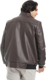 ⁦جاكيت جلدي للرجال مع جيبين أماميين من اندورا⁩ - الصورة ⁦3⁩