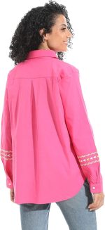 ⁦قميص بياقة مطوية لأسفل للنساء بأزرار للاغلاق بنمط غربي من اندورا⁩ - الصورة ⁦3⁩