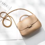 ⁦سلسلة قصيرة لامعة للموبايل من ايه او كيه سانوفا، حلقة مفاتيح طويلة، سلسلة موبايل للتعليق باللون الفضي⁩ - الصورة ⁦3⁩