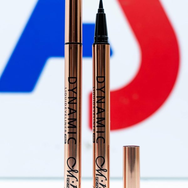 قلم تحديد عيون سائل ديناميكي باللون الأسود، بوزن 0.6 جرام، من مينو، غير لامع