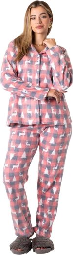 طقم بيجامة بولار كلاسيكي للكريسماس للنساء | ملابس نوم شتوية ناعمة مع طباعة الغزالة والشجرة | ملابس مريحة للعطلات | بيجامة للنساء من زيكوتكس