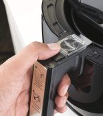 ⁦Black & Decker 4 Liter Air Fryer 1.2Kg Performance Range Aerofry, Black/Gold - Af300-B5 ( International warranty ) - 220V supply voltage and 50Hz⁩ - الصورة ⁦7⁩