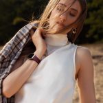 ⁦سوار من السيليكون مغناطيسي للرجال والنساء سيميكا، متوافق مع ساعة آبل 44 و45 و49 و42 ملم، بديل بإغلاق لساعة الترا/ اي ووتش سيريز 8 و7 و6 و5 و4 و3 و2 و1 وSE⁩ - الصورة ⁦2⁩