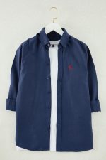 ⁦ترنديول قميص ذكي للرجال بقصة عادية وتفاصيل مطرزة بلون كحلي TMNAW25GO00036⁩ - الصورة ⁦3⁩