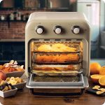 ⁦قلاية هوائية وميكروويف بتصميم عتيق بقدرة 1400 وات 2 في 1 سعة 16 لتر من اريتي، تشمل اكسسوارات، مع تايمر 60 دقيقة، زجاج مزدوج، بيج، 4632 (من ديلونجي جروب)⁩ - الصورة ⁦7⁩