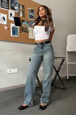 ⁦بنطلون جينز بقصة ساق مستقيمة وخصر مرتفع للنساء من سيزارو⁩ - الصورة ⁦3⁩