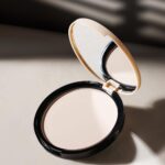 ⁦بودرة مضغوطة جديدة 4 دي - 15 جرام - رقم 1⁩ - الصورة ⁦8⁩