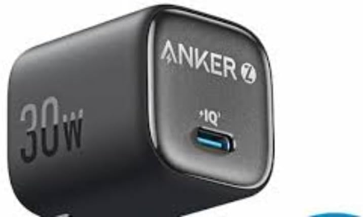 شاحن من أنكر بمنفذ USB-C متوافق مع آيفون و سامسونج جالاكسي و جوجل بيكسل، منفذ واحد بقدرة 30 واط مع تقنية GaN للشحن السريع