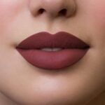 ⁦أحمر شفاه سائل هايبنوتيز من استرا، لون فاشونيستا 0015⁩ - الصورة ⁦2⁩