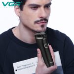⁦ماكينة حلاقة دوارة كهربائية لاسلكية قابلة لإعادة الشحن مقاومة للماء والغبار IPX6 للرجال من في جي ار، لحلاقة رطبة وجافة بـ3 رؤوس وتثبيت مغناطيسي وشحن سريع فائق ووقت تشغيل 90 دقيقة ومؤشر LED VGR V-319⁩ - الصورة ⁦6⁩
