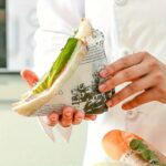 ⁦بطانة ورق برشمان بتصميم جريدة قديمة، لفة واحدة - غير لاصقة ومقاومة للحرارة والماء والشحوم - مناسبة للمقلاة الهوائية والخبز والطبخ - أكسسوارات المطبخ⁩ - الصورة ⁦6⁩