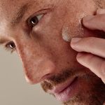 جل تنظيف أكتيف انيرجي للرجال من نيفيا (1 × 100 مل)، للعناية بالوجه للرجال مع مفعول منعش، جل منقي للوجه مضاد للزيوت والشوائب - الصورة 5