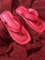 ⁦شبشب حريمى أحمر سبع نعل طبي مريح - شبشب خروج ومنزل - شبشب شاطئ شبشب شبشب شبشب أحمر Flip Flops For Women & Girls, Non Slip & Soft Outdoor, indoor & Beach - Medical & Comfortable Leather⁩ - الصورة ⁦4⁩