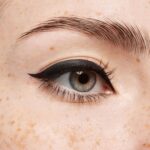 ⁦قلم تحديد العين الترا جل 010 من كاترس⁩ - الصورة ⁦4⁩