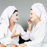 ⁦غطاء كمامة وجه من السيليكون قابل لاعادة الاستخدام ومضاد للتجاعيد ثلاثي الابعاد يمنع التبخر والسقوط والعناية بالبشرة من كومينيكو (شفاف + ذهبي)⁩ - الصورة ⁦6⁩