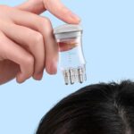 زجاجة توزيع زيت الشعر بمشط لتوزيع الزيت على فروة الرأس والجذور للشعر الزيتي والدهني، زجاجة شفافة مضادة للتسرب لتوزيع لوشن تساقط الشعر بمقياس تدرج للتحكم في الكمية، متعدد الألوان، سعة 10مل، قطعة واحدة
