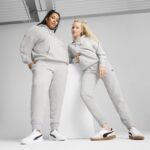 ⁦PUMA Womens ESS Small No. 1 Logo Sweatpants TR cl sweatpants⁩ - الصورة ⁦3⁩