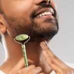 ⁦قطعتان من أسطوانة اليشم وأدوات التدليك Gua Sha Sc - أسطوانة اليشم أفينتورين الطبيعية الحقيقية 100٪ المضادة للشيخوخة والتجاعيد للوجه والعين والرقبة والجسم مدلك للعناية بالبشرة (أخضر)⁩ - الصورة ⁦6⁩