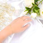 ⁦سلسلة يد انيقة مصنوعة يدويا من الستانلس ستيل - سوار سلسلة مذهل من الستانلس ستيل، مثالي للهدايا او الاستخدام الشخصي، يجمع بين الأناقة والمتانة.⁩ - الصورة ⁦5⁩