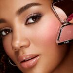 ⁦بودرة خدود انليميتد 06 تدوم طويلًا بتركيبة قابلة لوضع طبقات متعددة من كيكو ميلانو⁩ - الصورة ⁦3⁩