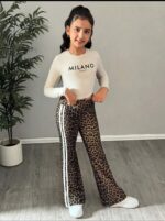 ⁦بنطلون بناتي مطبوع بنقشة النمر مع تصميم واسع للساقين - موضة عصرية - بنطلون تايجر وايد ليج بأرجل واسعة وخصر عالى للبنات من رومبا⁩ - الصورة ⁦4⁩