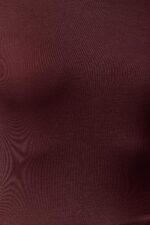 ⁦بلوزة TWOAW24BZ00116 للنساء، منسوجة من الفسكوز ومرنة وبرقبة دائرية ضيقة من ترينديول⁩ - الصورة ⁦4⁩