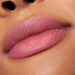 ⁦أحمر شفاه من كاتريس كريم بلون موف⁩ - الصورة ⁦6⁩