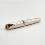 ⁦مزيل شعر الحاجب RayMiruy USB قابل لإعادة الشحن 2021 أحدث ماكينة إزالة المقاومة للماء ومزيل الأنف أداة حلاقة لإزالة الوجه والأنف والوجه للرجال والنساء.⁩ - الصورة ⁦4⁩