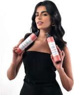 ⁦شامبو فافيلين للجنسين لجميع أنواع الشعر 300 مل معزز ومغذي للنمو بالكافيين وماء الأرز والشاي الأخضر برائحة الرمان⁩ - الصورة ⁦4⁩