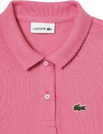 ⁦Lacoste Girls Scalloped Collar Mini Piqué Polo Shirt SPORTSWEAR⁩ - الصورة ⁦3⁩