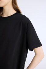 ⁦تيشيرت منسوج بأكمام قصيرة ورقبة دائرية محكمة بمقاس كبير للنساء من ديفاكتو، E4935AX⁩ - الصورة ⁦6⁩