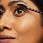 ⁦ماسكارا سموكي من 7 زيوت (أسود)⁩ - الصورة ⁦4⁩