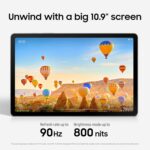 ⁦تابلت جالاكسي تاب S10 FE 256GB اندرويد وواي فاي، شاشة كبيرة، عمر بطارية طويل ومعالج اكسينوس 1580 مقاوم للماء بتصنيف IP68 وتحديث 90 هرتز وقلم ستايلس لتدوين الملاحظات من سامسونج، إصدار أمريكي، أزرق⁩ - الصورة ⁦2⁩