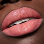 ⁦Catrice Shine Bomb Lip Lacquer No. 030, Nude, Long-Lasting, Instant Result, Glossy, Colour-Intensive, Vegan, Oil-Free, Paraben-Free, No Microplastic Particles, Pack of 1 (3 ml)⁩ - الصورة ⁦6⁩