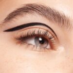 ⁦ايسنس قلم تحديد العين جل ستاي اند بلاي - درجة 01 اسود، يدوم طويلا، قوام كريمي، نباتي، 3 غرام⁩ - الصورة ⁦4⁩