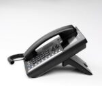 ⁦Premium Desktop Phone/Caller Number Display/50 Memories/8 Quick Dial Buttons/Remote Talk Speaker⁩ - الصورة ⁦3⁩